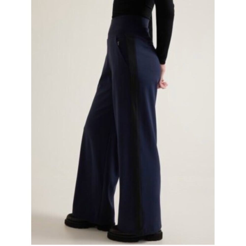 Athleta Wide Leg Navy Pants with Black Side Panel
